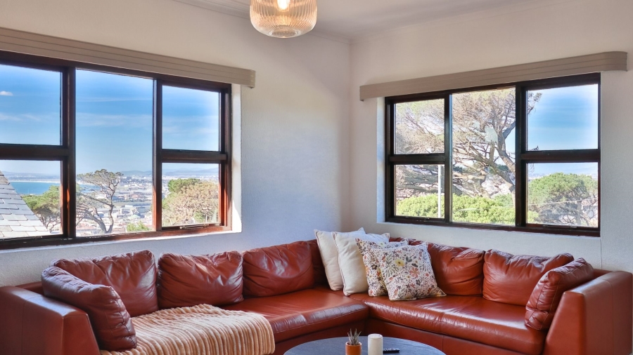 To Let 3 Bedroom Property for Rent in Walmer Estate Western Cape